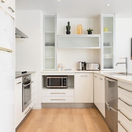 Sunny And Spacious - Moments From The Beach And Downtown Mount Maunganui Bagian luar foto