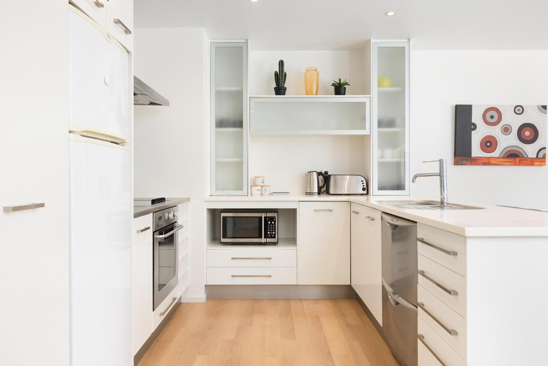 Sunny And Spacious - Moments From The Beach And Downtown Mount Maunganui Bagian luar foto